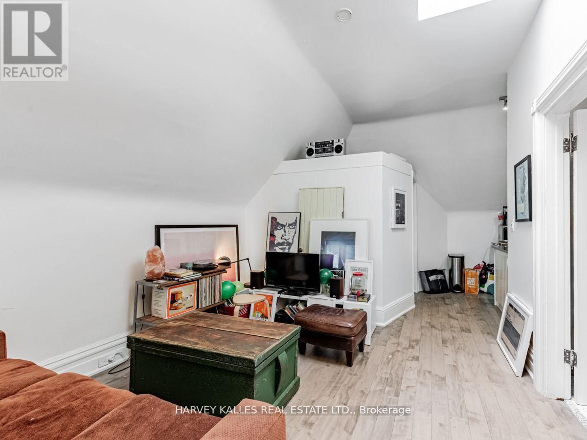 50 ROSE AVENUE Image 19