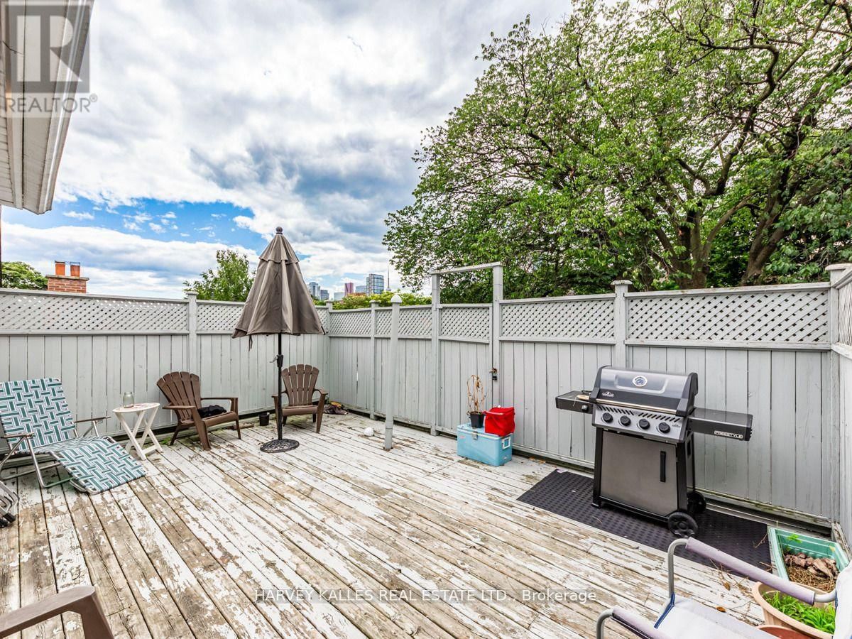 50 ROSE AVENUE Image 33