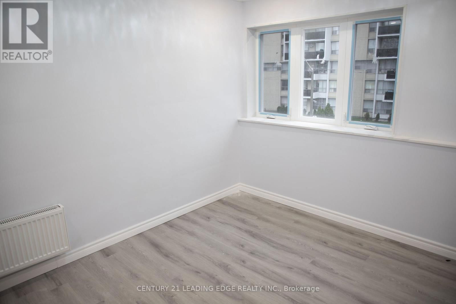 APT 2 - 548 SHEPPARD AVENUE W Image 9