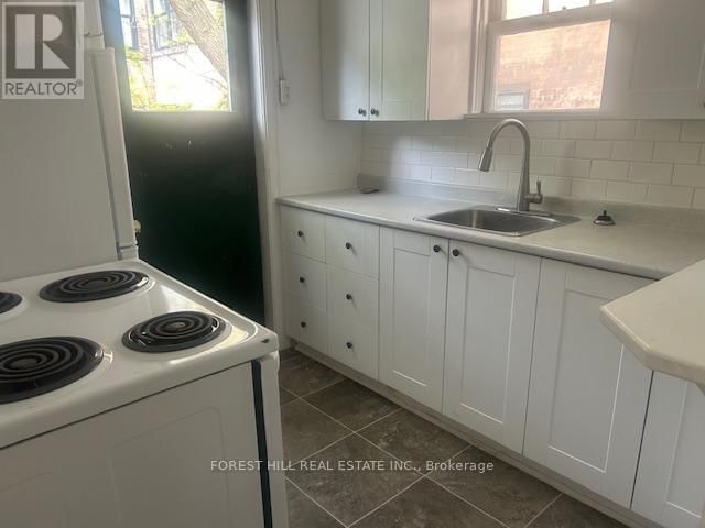 3 - 398 SPADINA ROAD Image 10