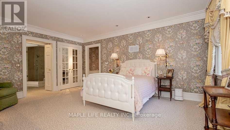 11 DEWBOURNE AVENUE Image 17