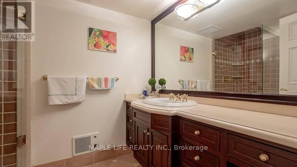 11 DEWBOURNE AVENUE Image 29