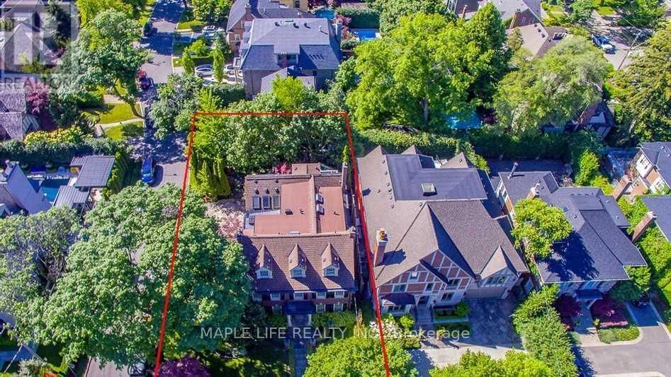11 DEWBOURNE AVENUE Image 35