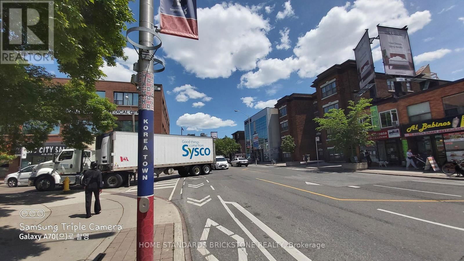 100 - 721 BLOOR STREET WEST Image 12