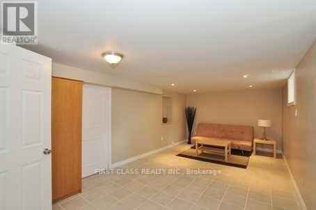 60 WIGMORE DRIVE Image 3