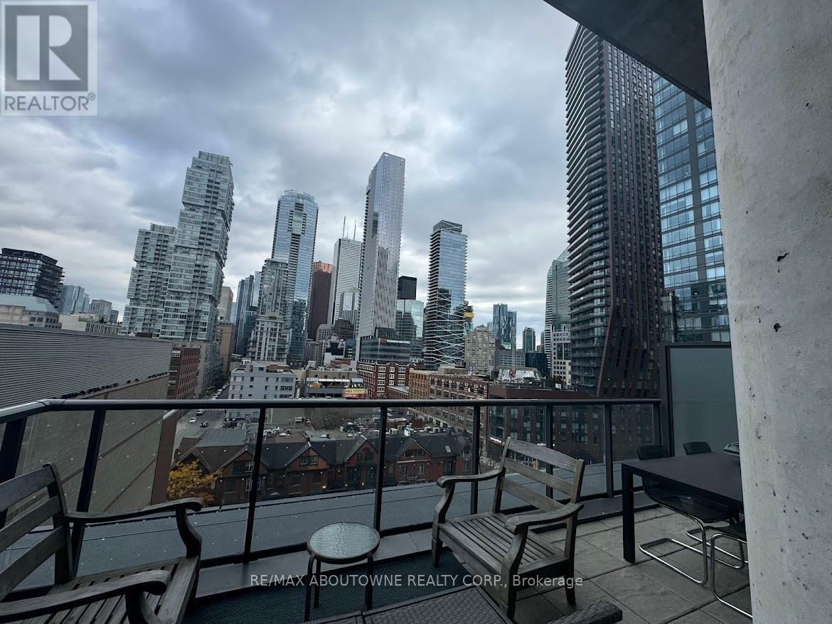 802 - 290 ADELAIDE STREET WEST Image 24