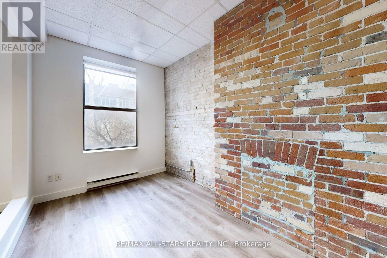 202 - 66 GERRARD STREET EAST Image 8
