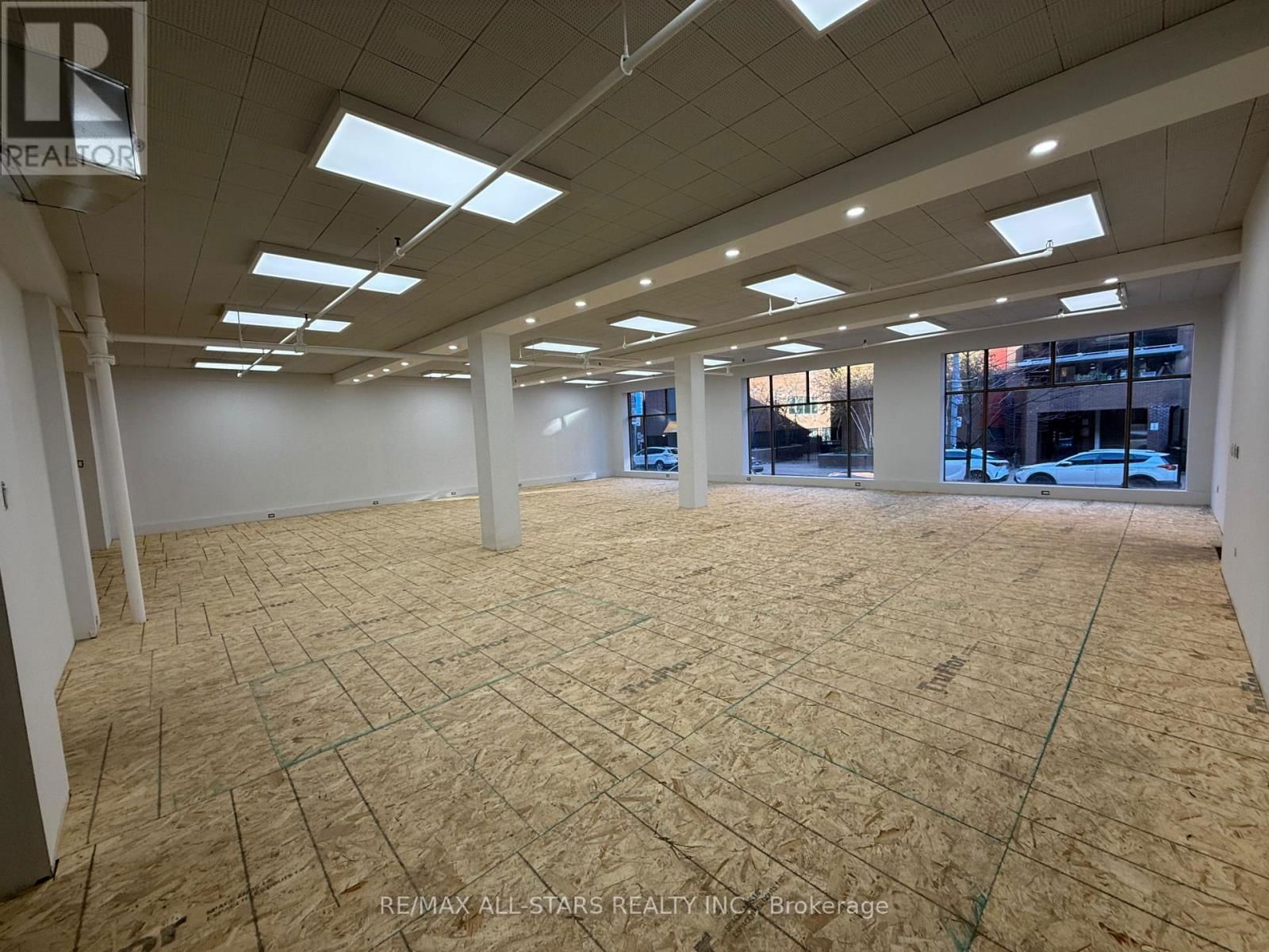 302 - 10 - 14 MCCAUL STREET Image 2