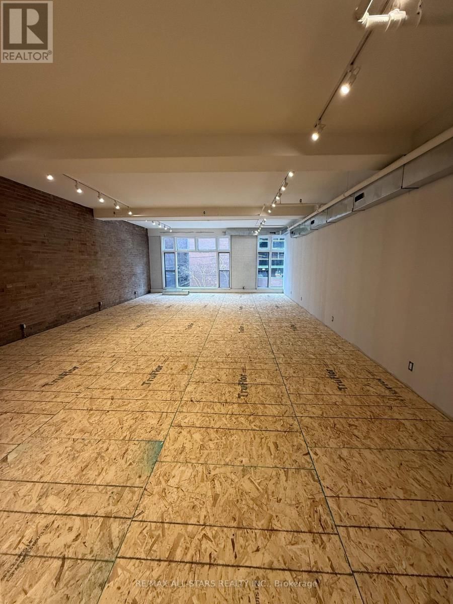 203 - 10 - 14 MCCAUL STREET Image 2