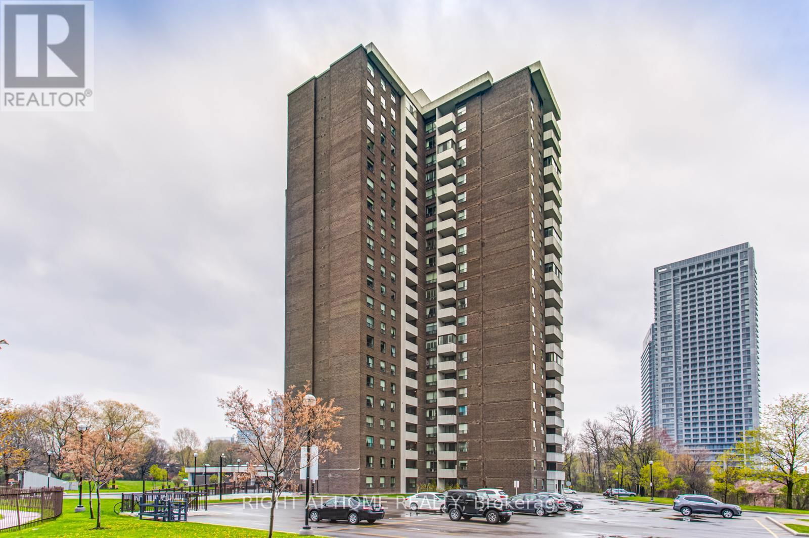 403 - 5 OLD SHEPPARD AVENUE E Image 1