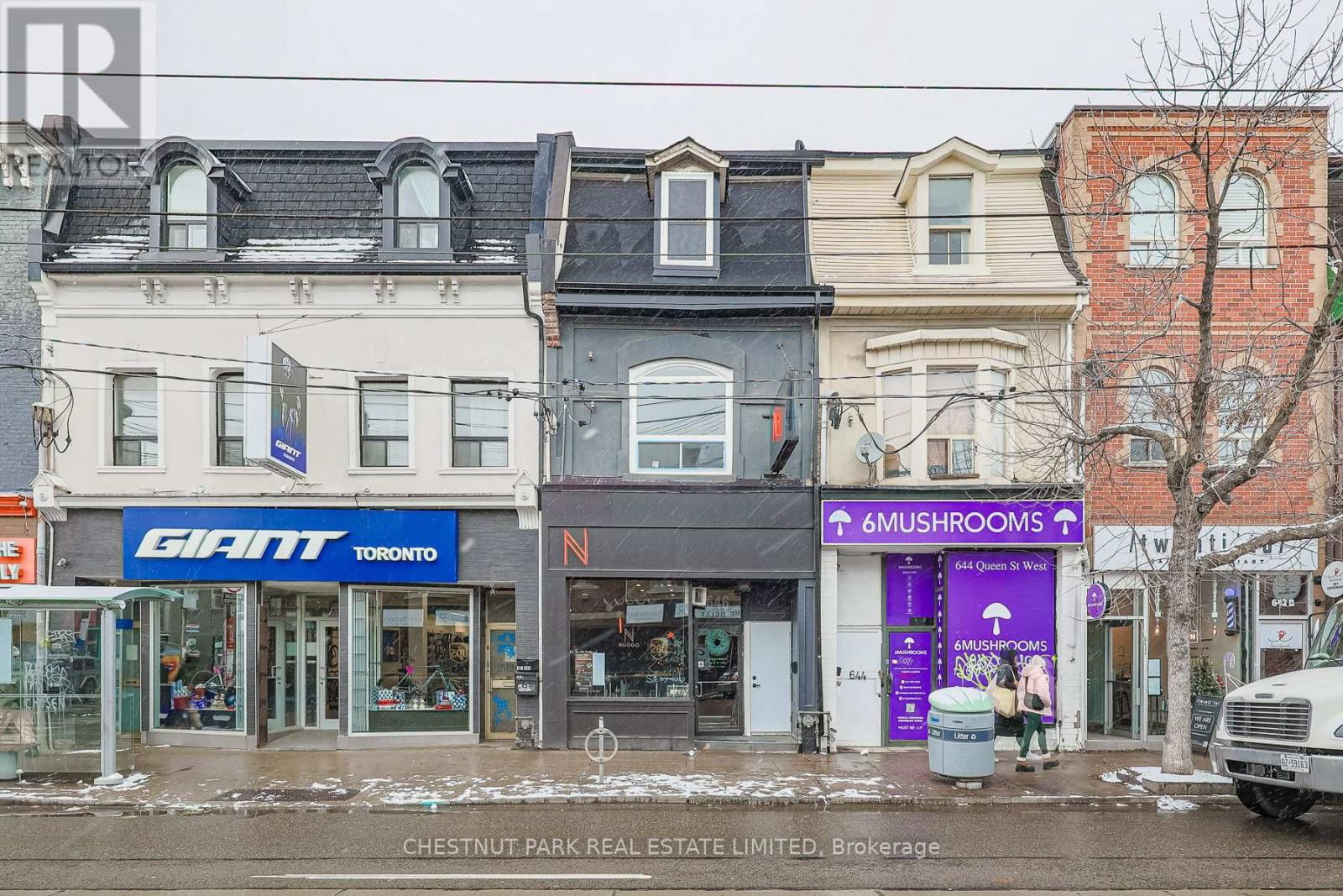 UPPER - 646 QUEEN STREET W Image 1