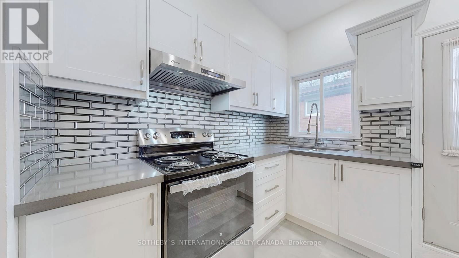 M - 20 NIANTIC CRESCENT Image 7