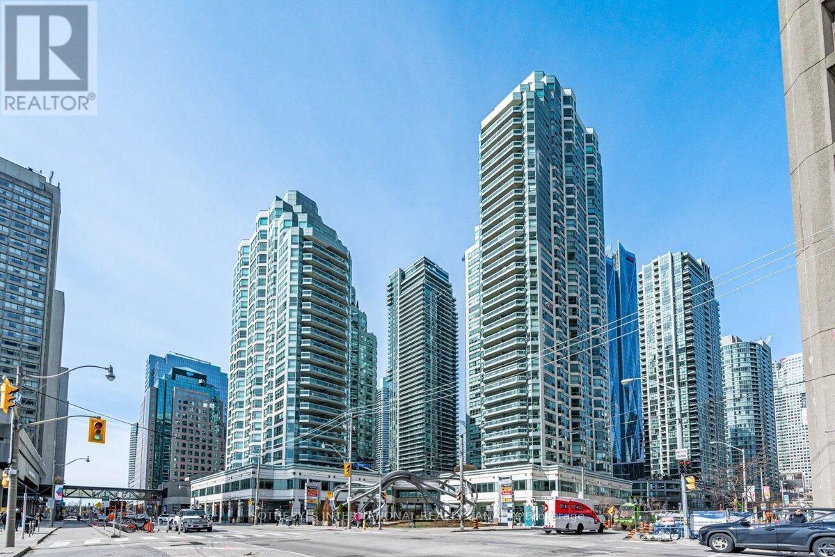 2305 - 10 QUEENS QUAY W Image 1