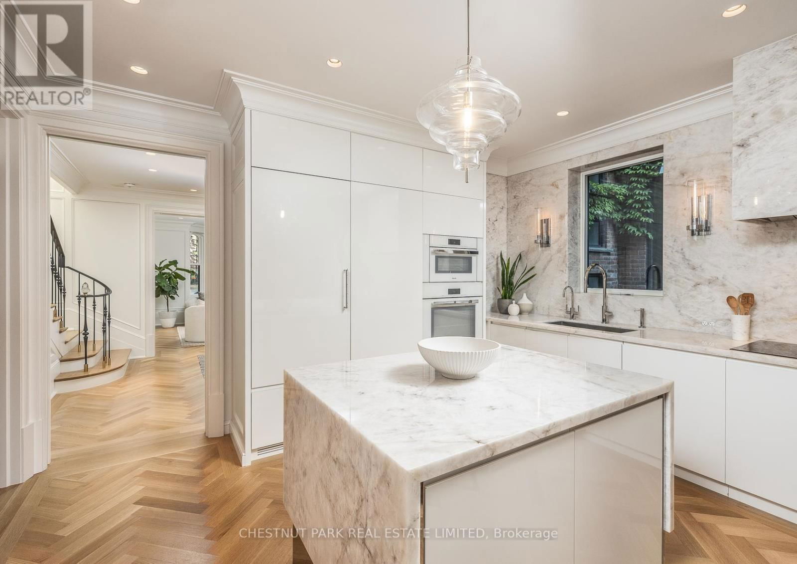 41 BOSWELL AVENUE Image 6