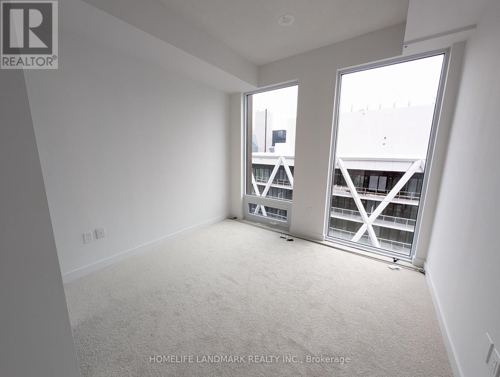 3707 - 238 SIMCOE STREET Image 9