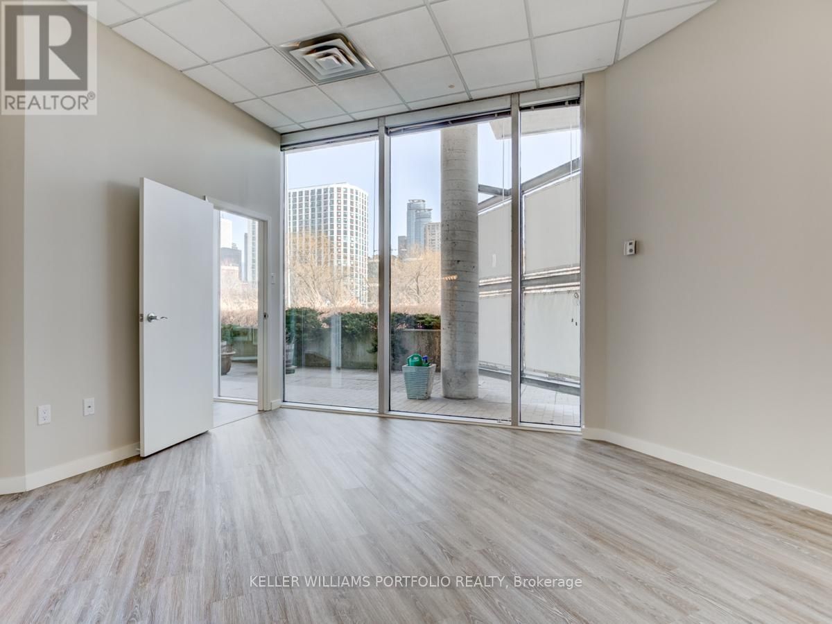 105 - 401 QUEENS QUAY W Image 15