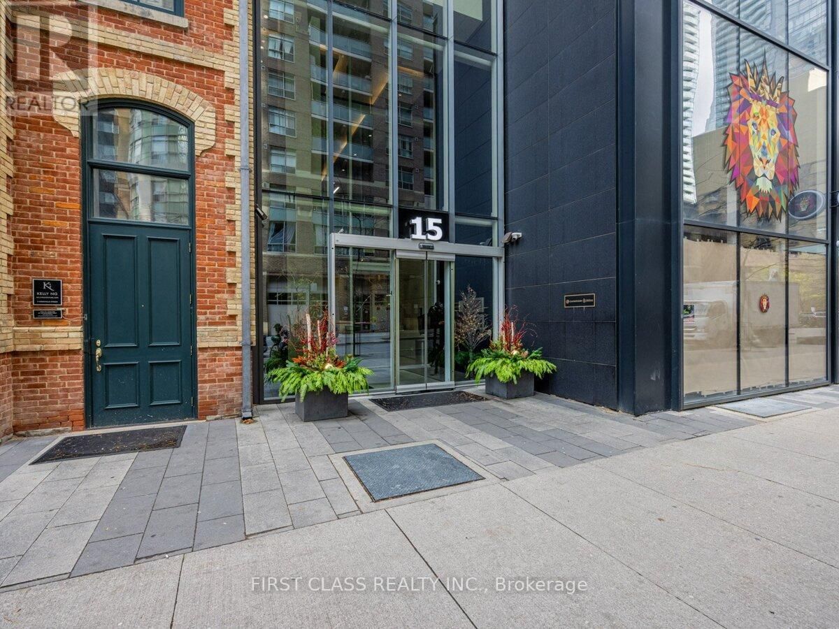 2904 - 15 GRENVILLE STREET Image 23