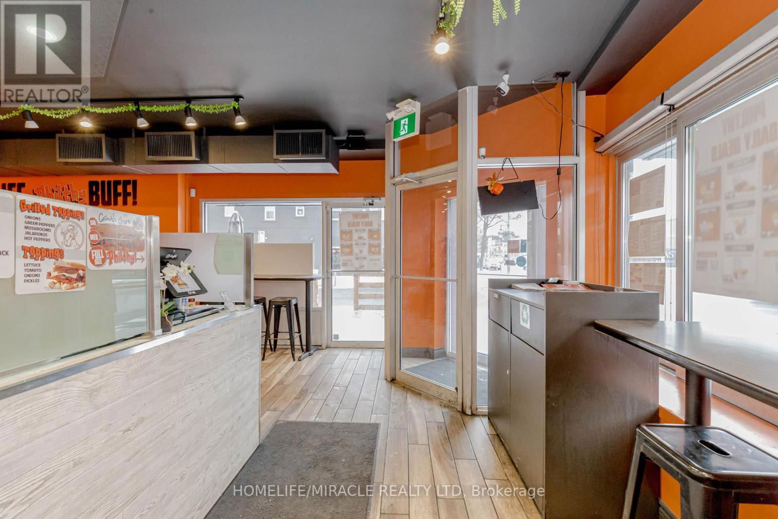 3233 YONGE STREET Image 7