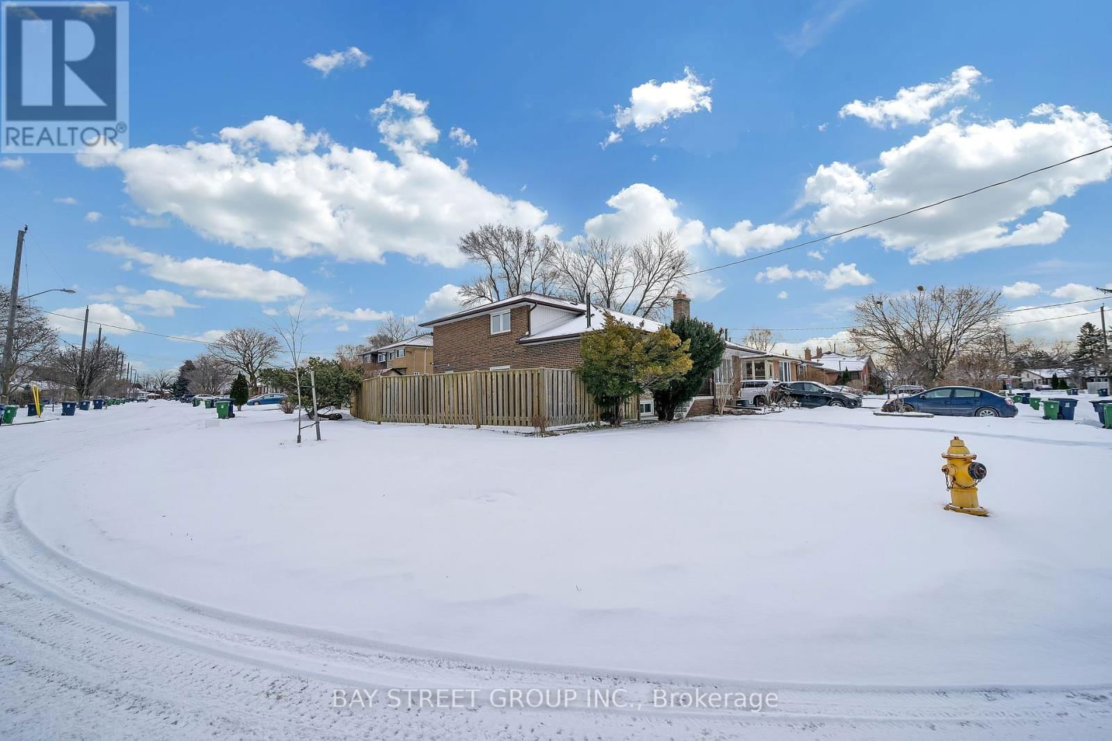 111 FORTROSE CRESCENT Image 4