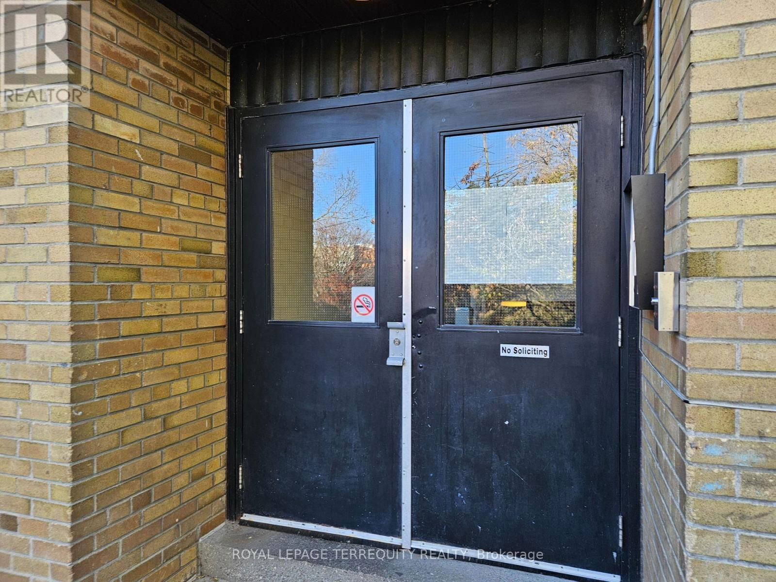 6 - 450 ARLINGTON AVENUE Image 27