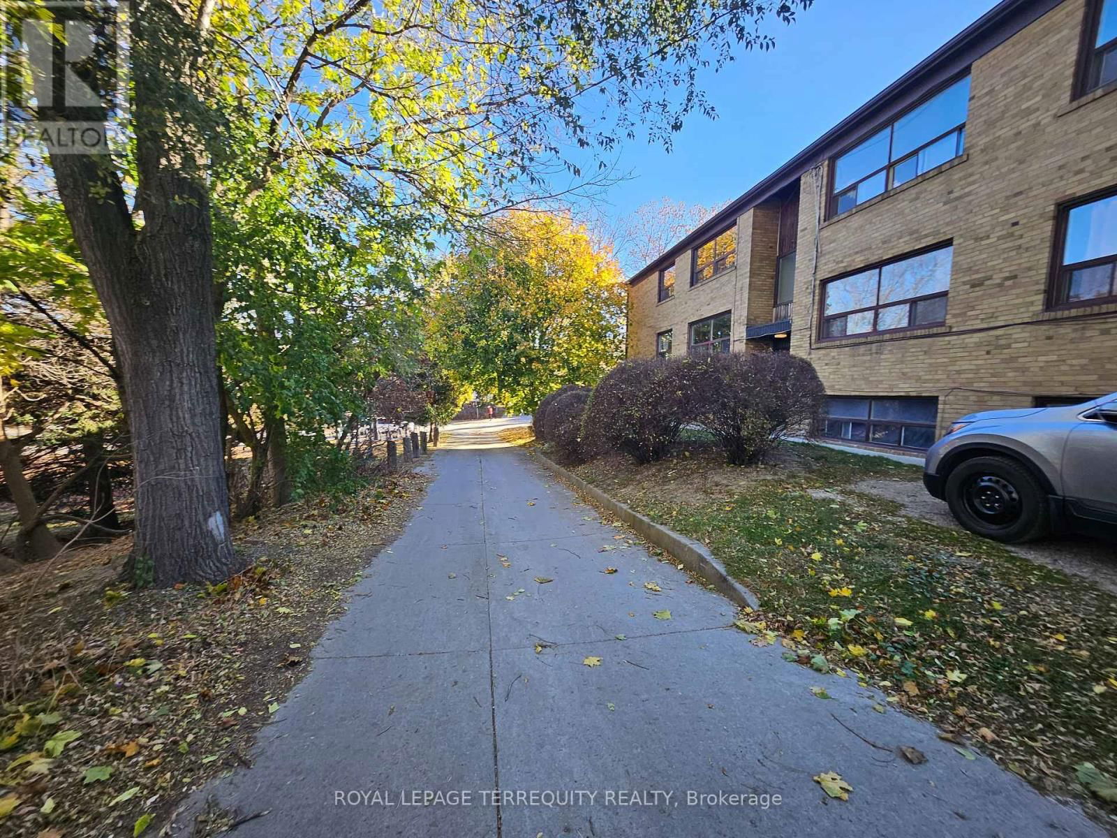 6 - 450 ARLINGTON AVENUE Image 34