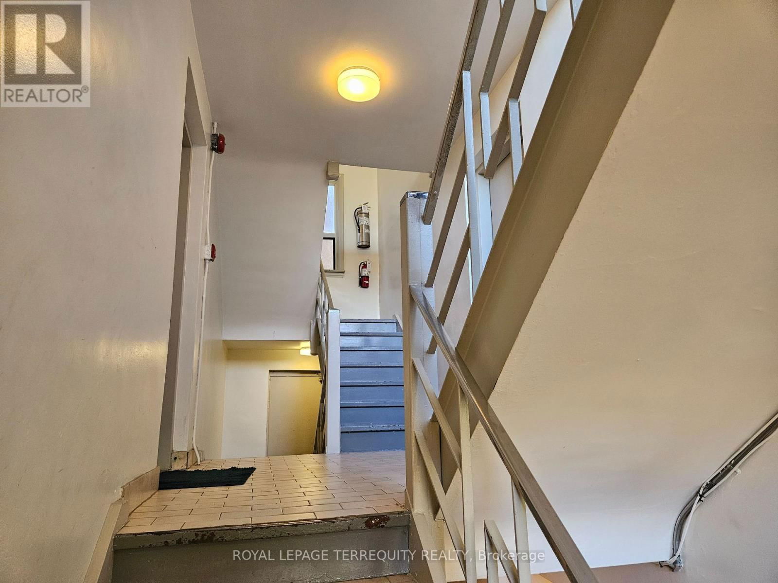 6 - 450 ARLINGTON AVENUE Image 36