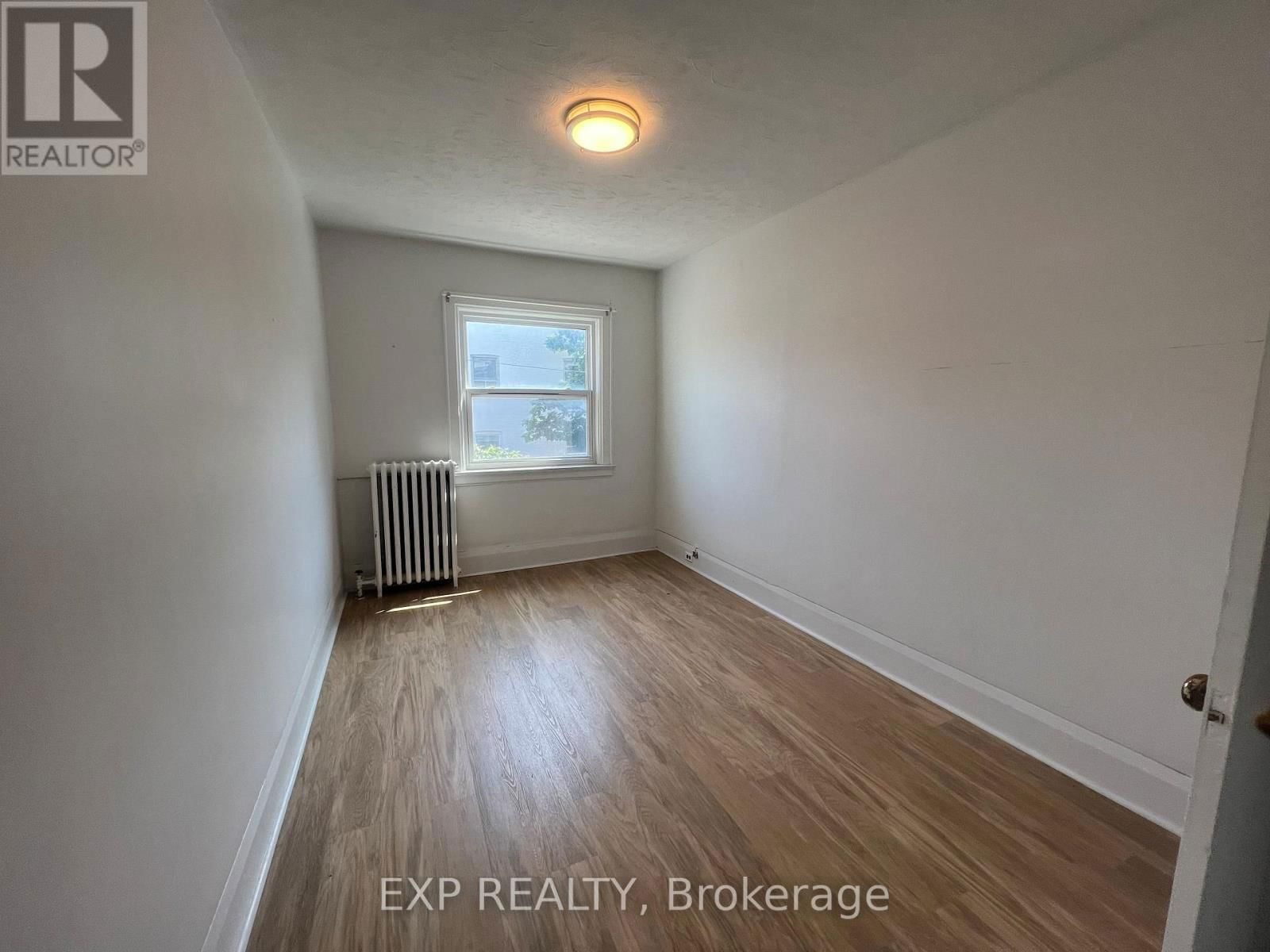 6 - 102 GREENSIDES AVENUE Image 10