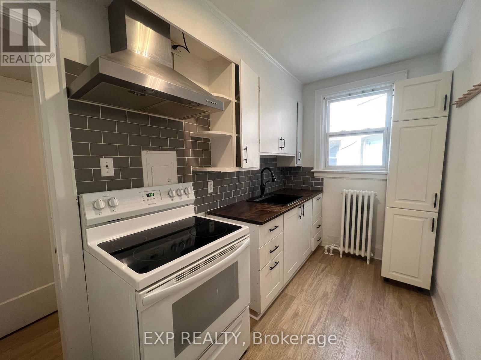6 - 102 GREENSIDES AVENUE Image 6