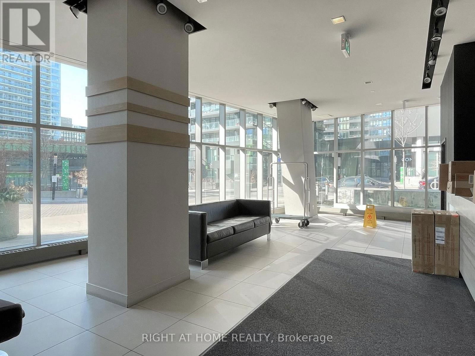 1610 - 85 QUEENS WHARF ROAD Image 6