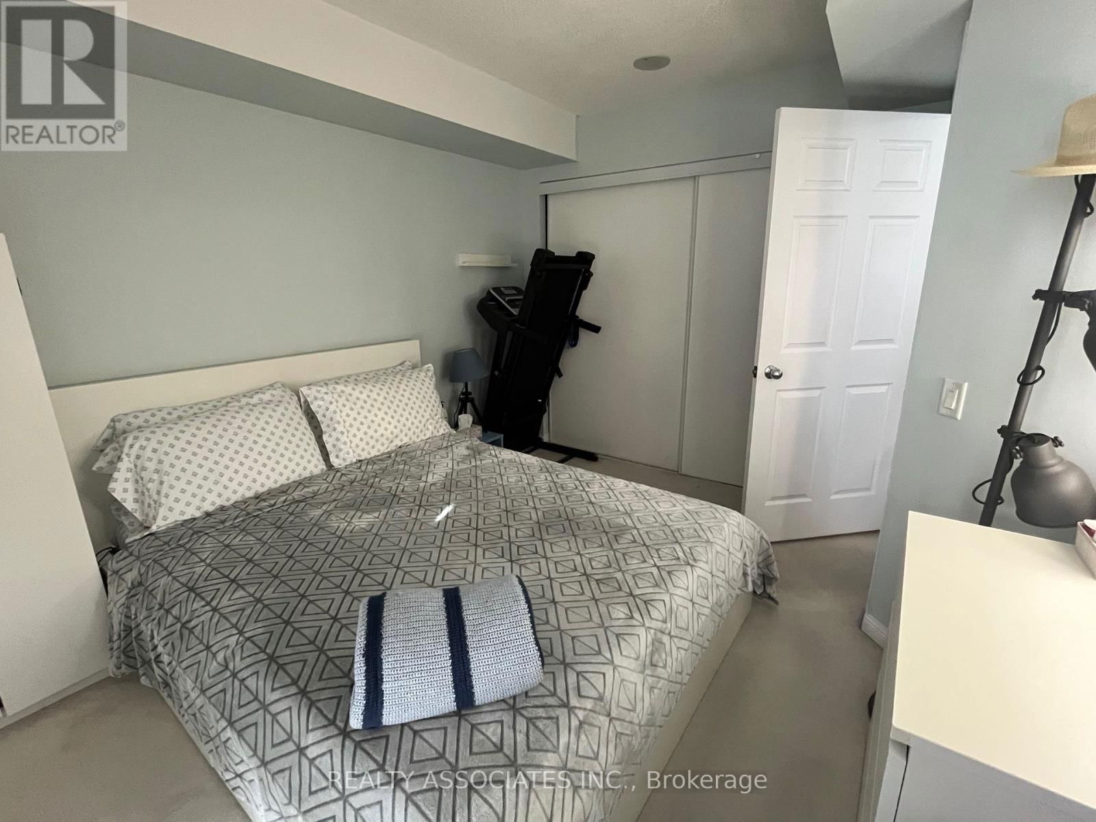 2712 - 153 BEECROFT ROAD Image 16