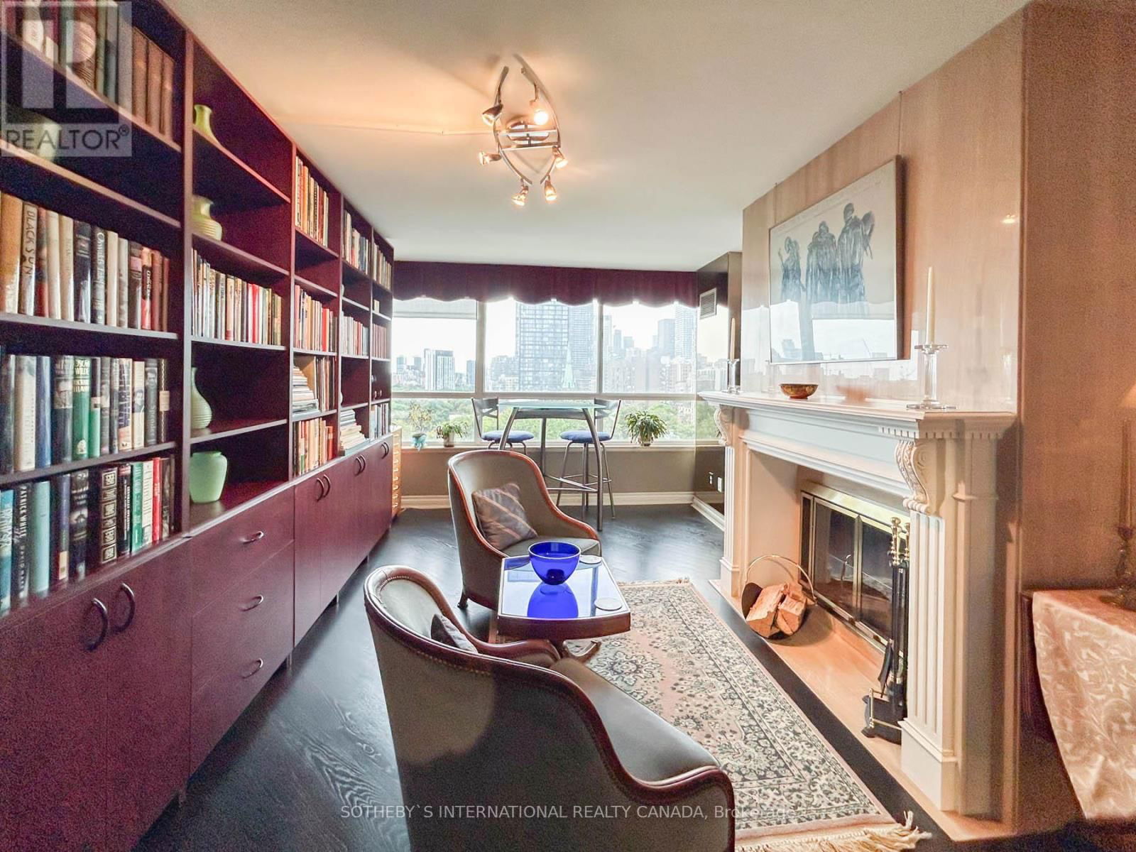 906 - 130 CARLTON STREET Image 17