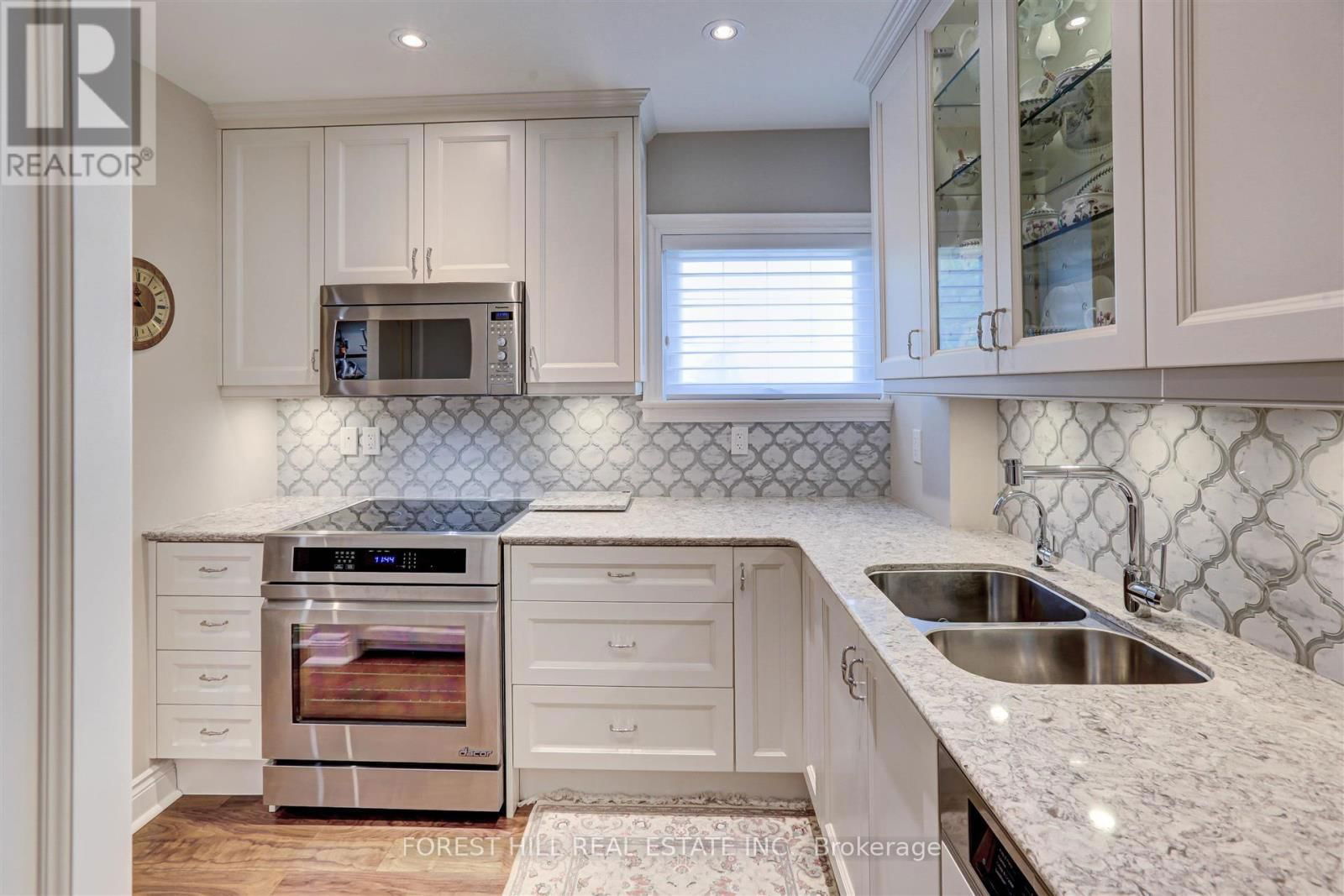 465 SPADINA ROAD Image 15