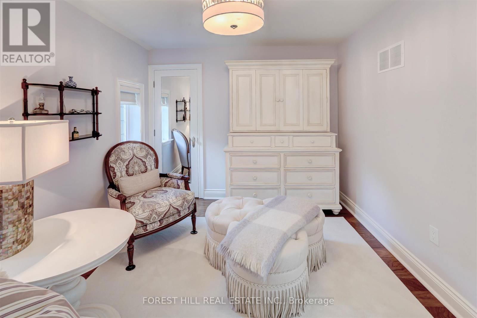 465 SPADINA ROAD Image 19