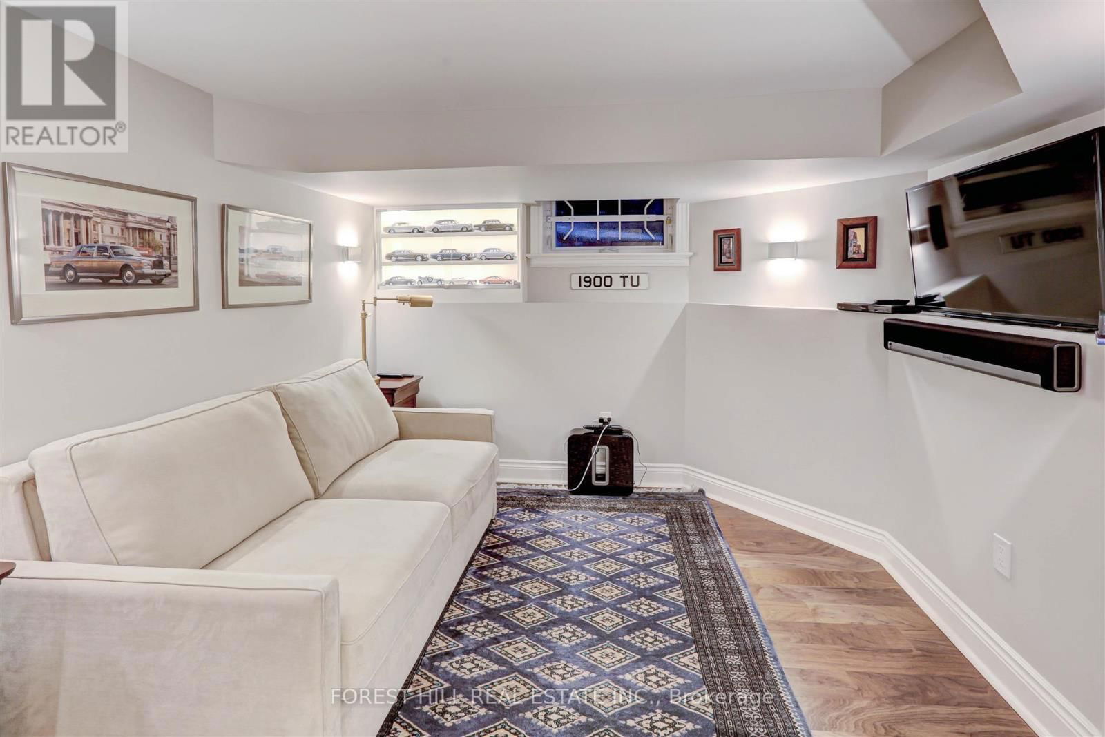 465 SPADINA ROAD Image 24