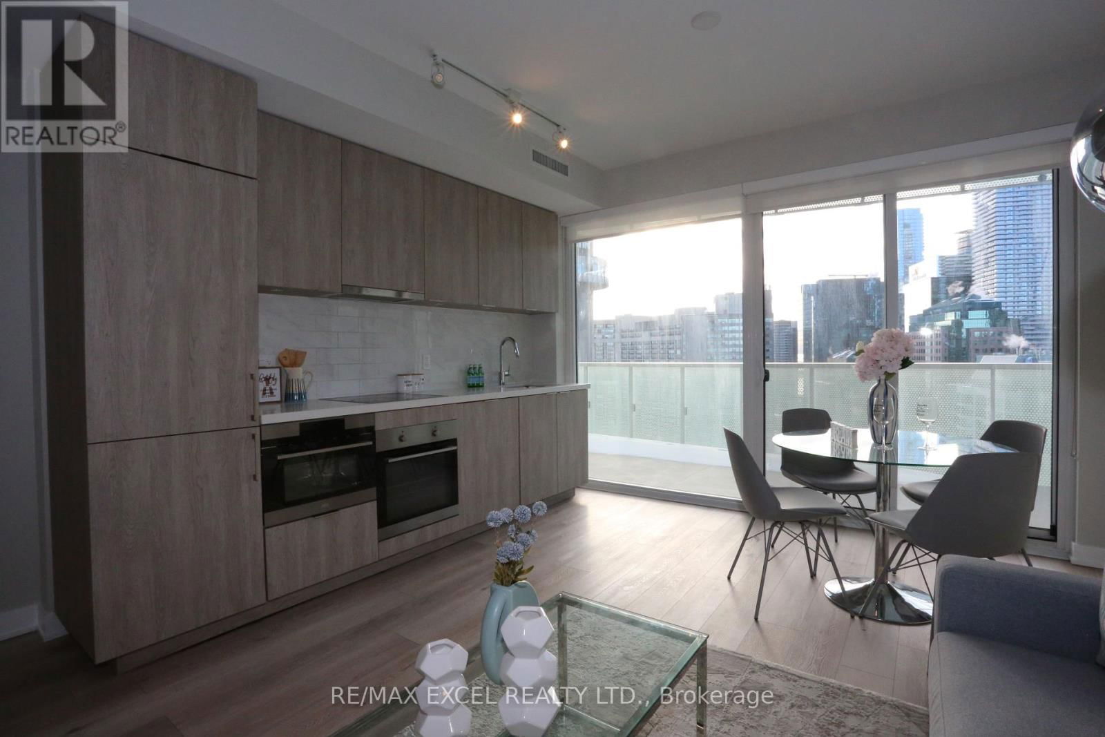2705 - 15 QUEENS QUAY EAST Image 8