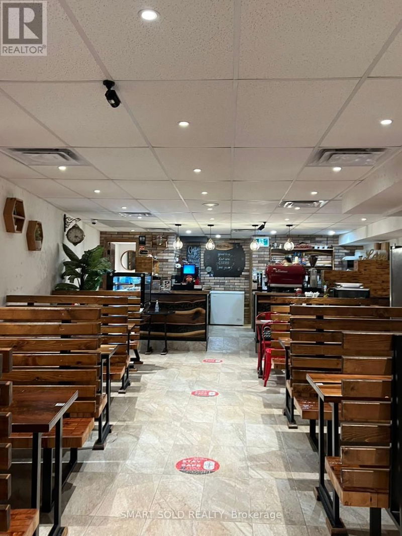 Image #1 of Restaurant for Sale at Yonge, Toronto , Ontario