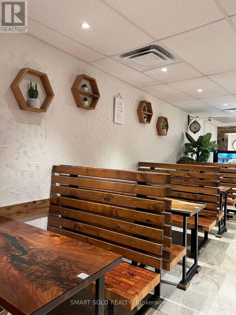 Image #1 of Restaurant for Sale at Yonge, Toronto , Ontario