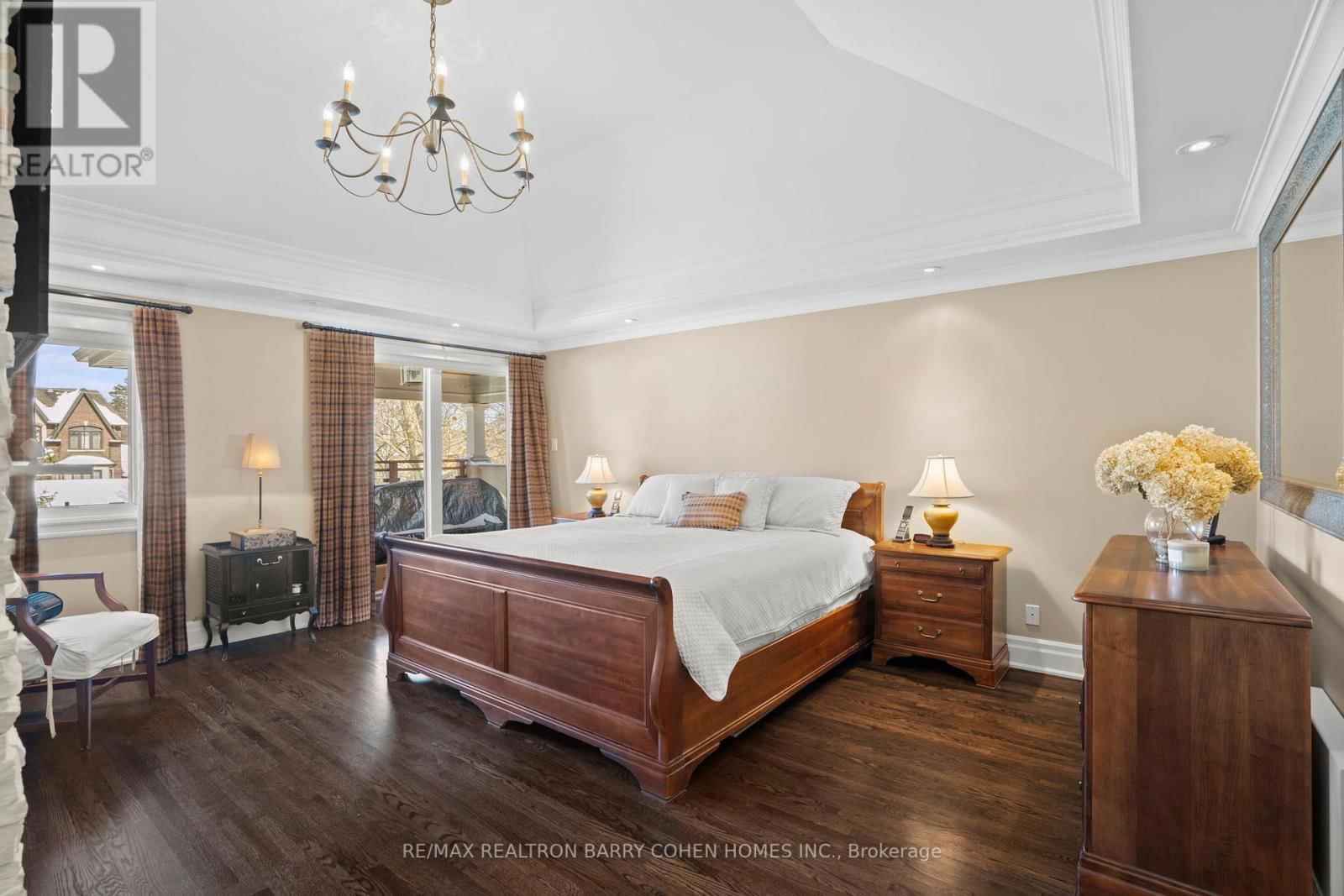 72 TEDDINGTON PARK AVENUE Image 18