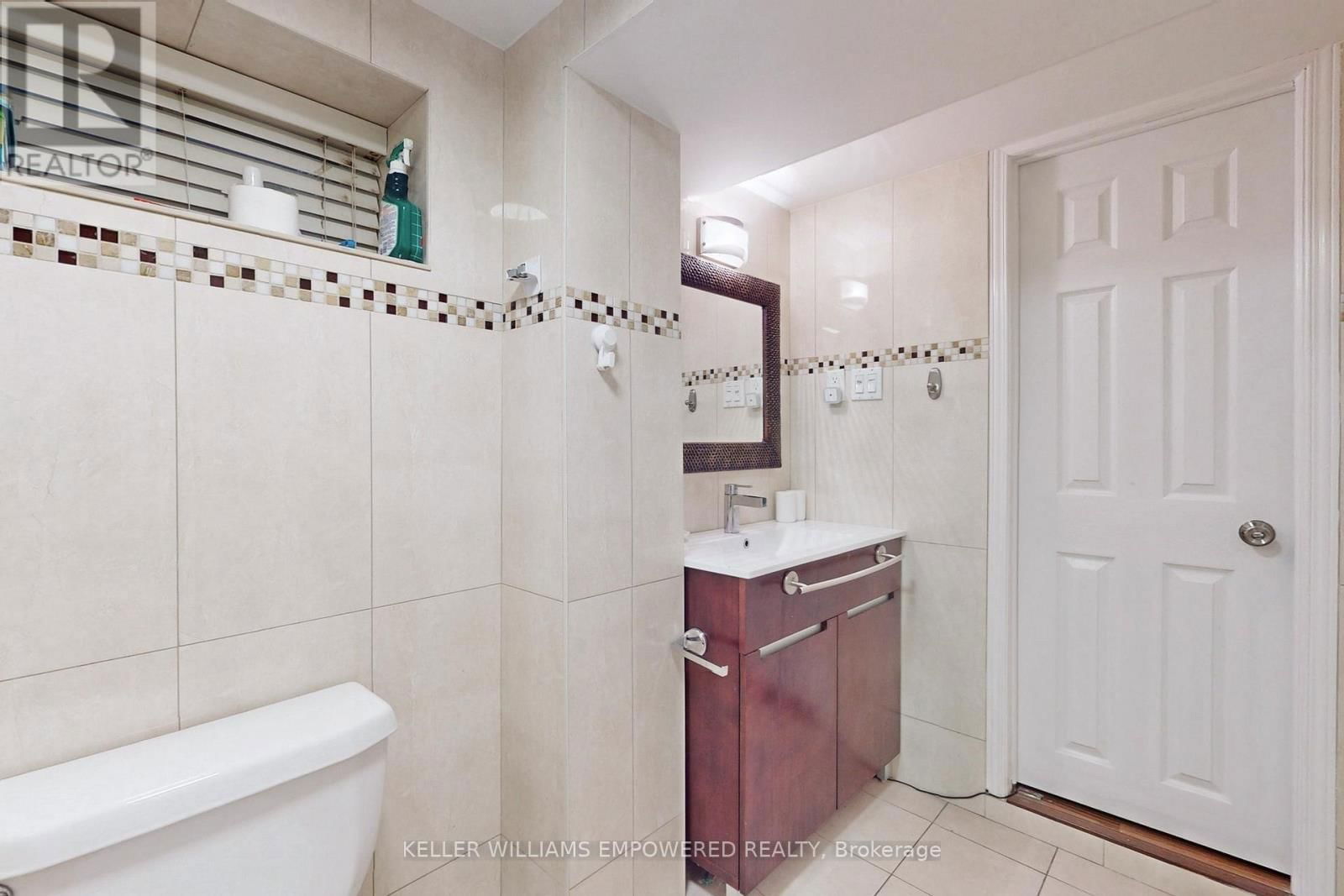 Lower - 30 PAPERBIRCH DRIVE Image 15