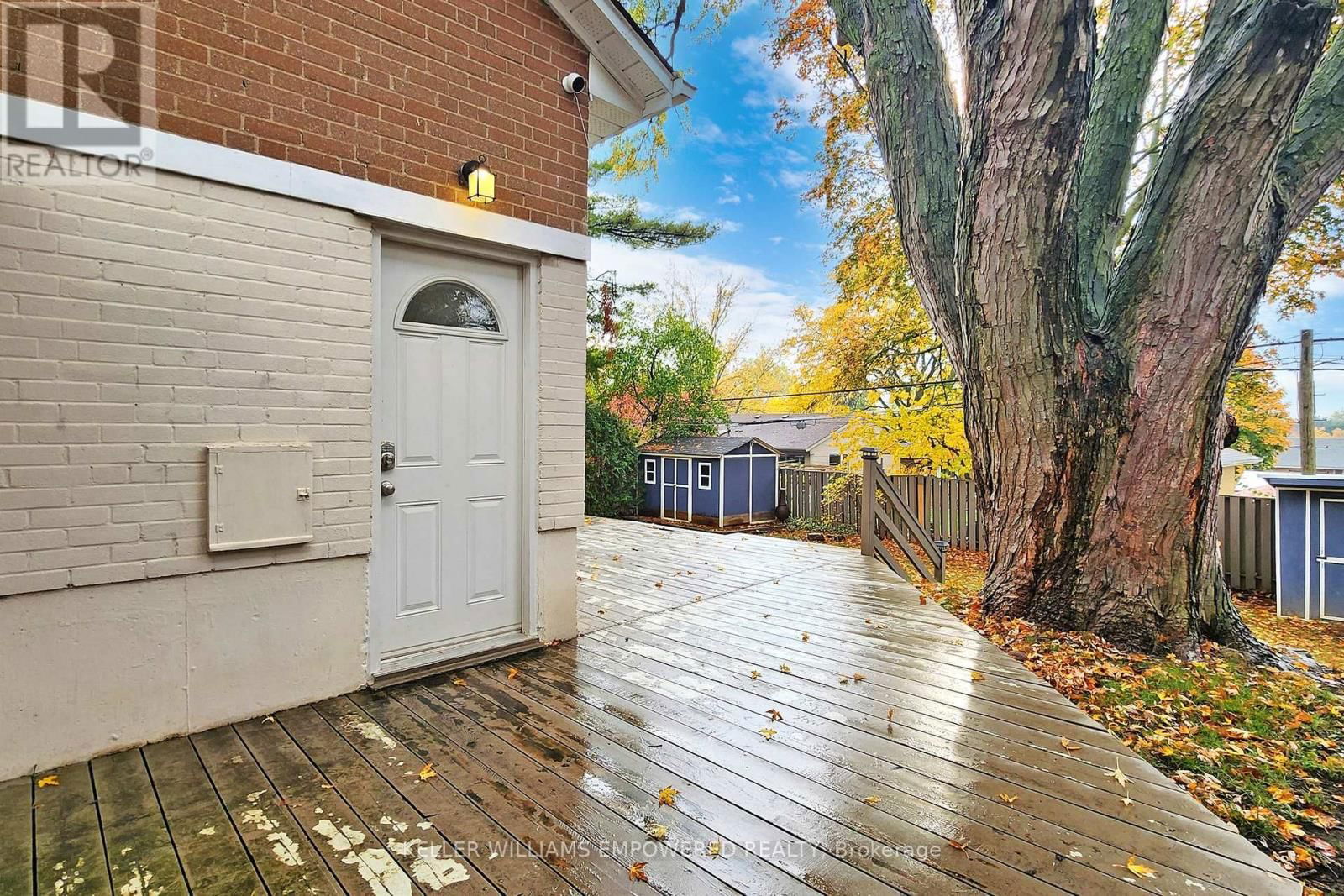 Lower - 30 PAPERBIRCH DRIVE Image 16