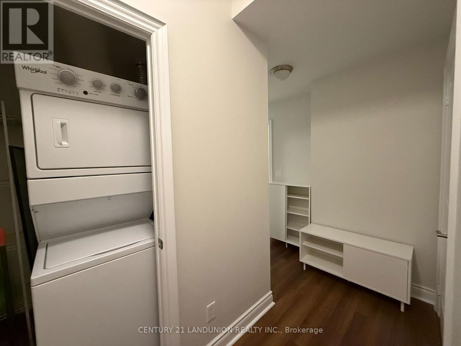 2902 - 28 TED ROGERS WAY Image 17