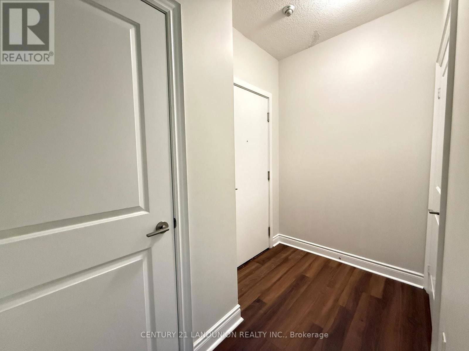 2902 - 28 TED ROGERS WAY Image 19