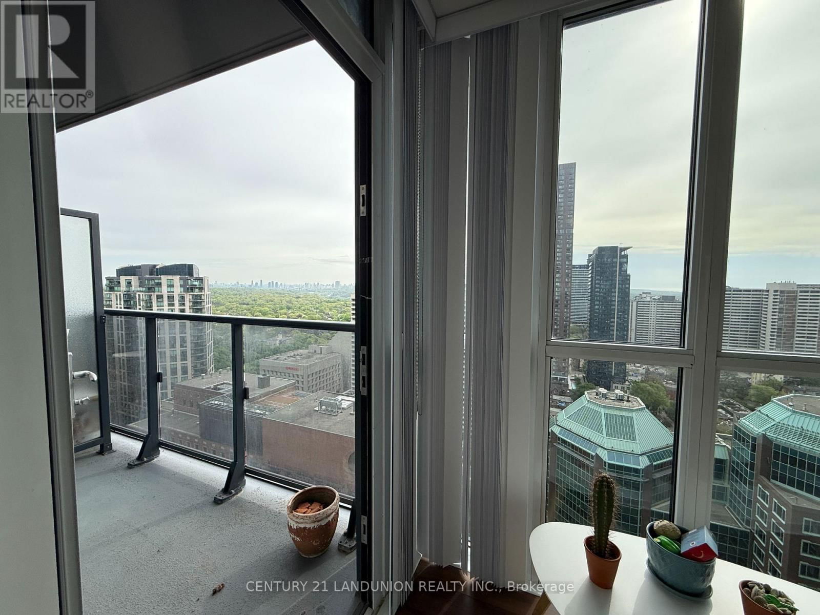 2902 - 28 TED ROGERS WAY Image 21
