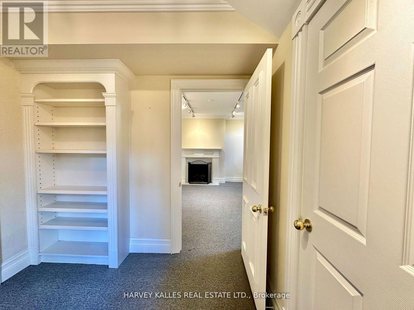 Lower - 211 CARLTON STREET Image 17