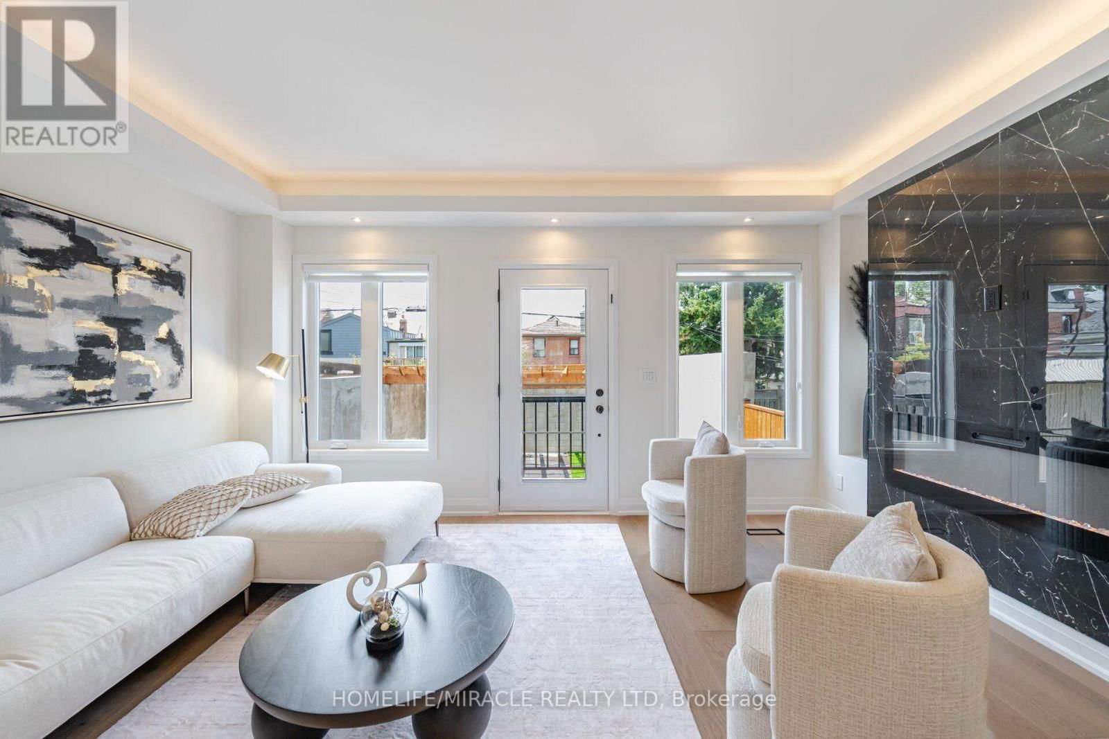 388 OAKWOOD AVENUE Image 11