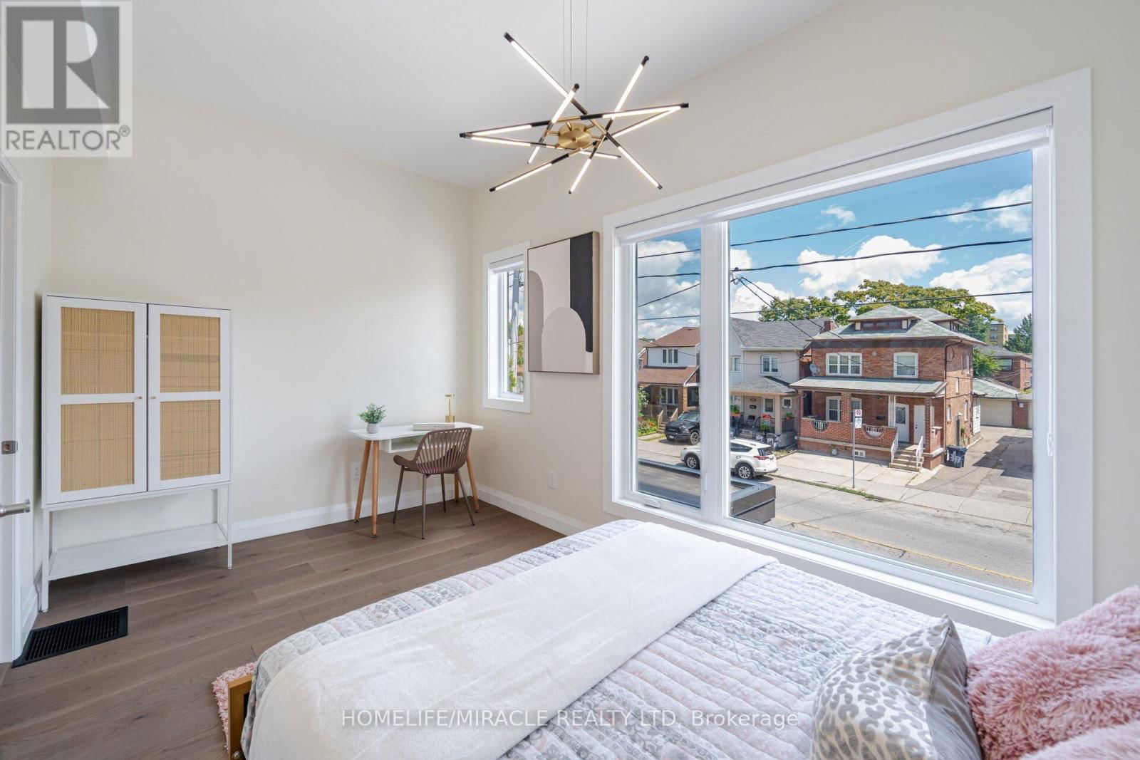 388 OAKWOOD AVENUE Image 29