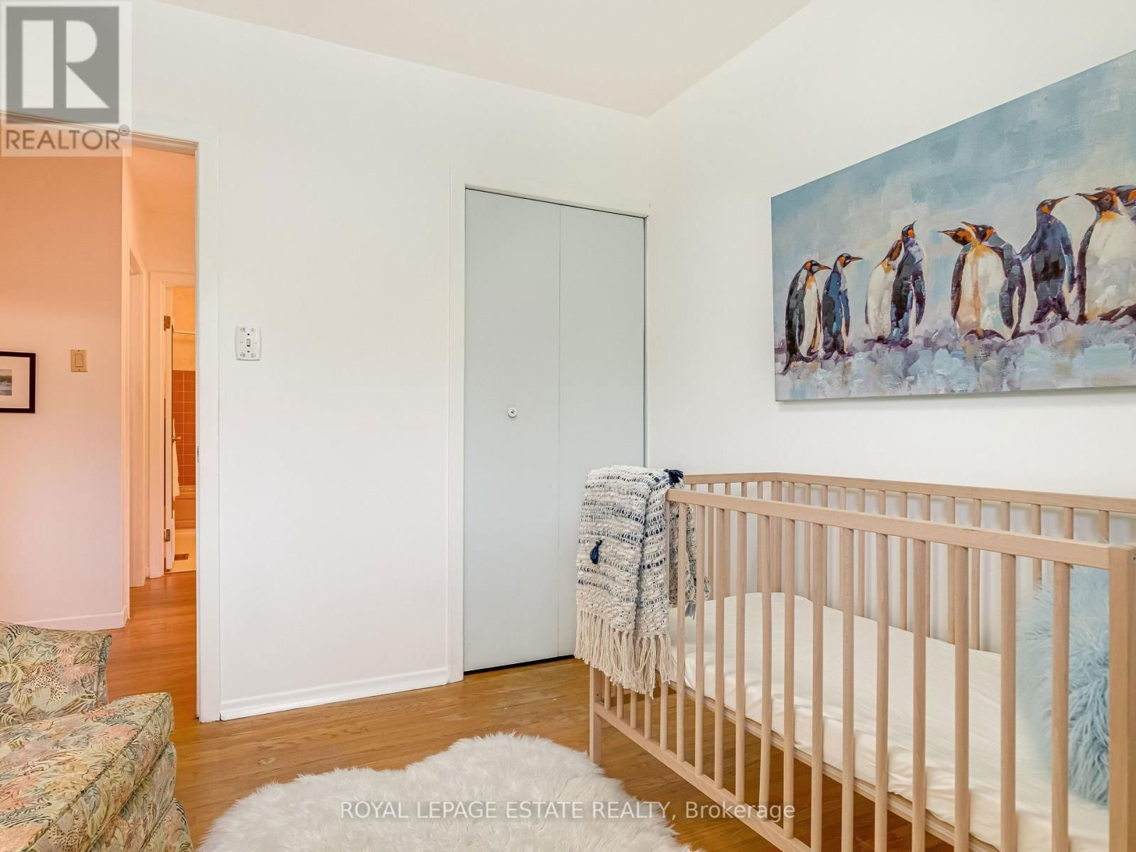 40 DUKINFIELD CRESCENT Image 18