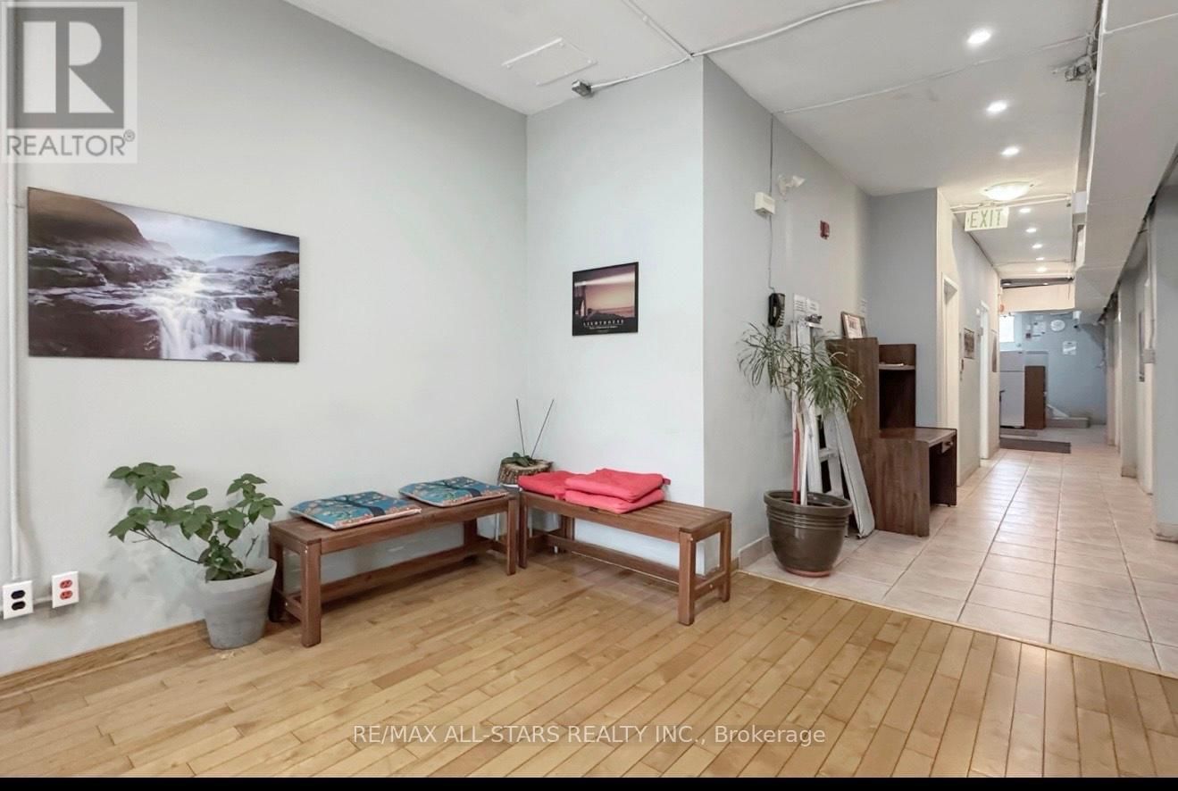 137 JARVIS STREET Image 3
