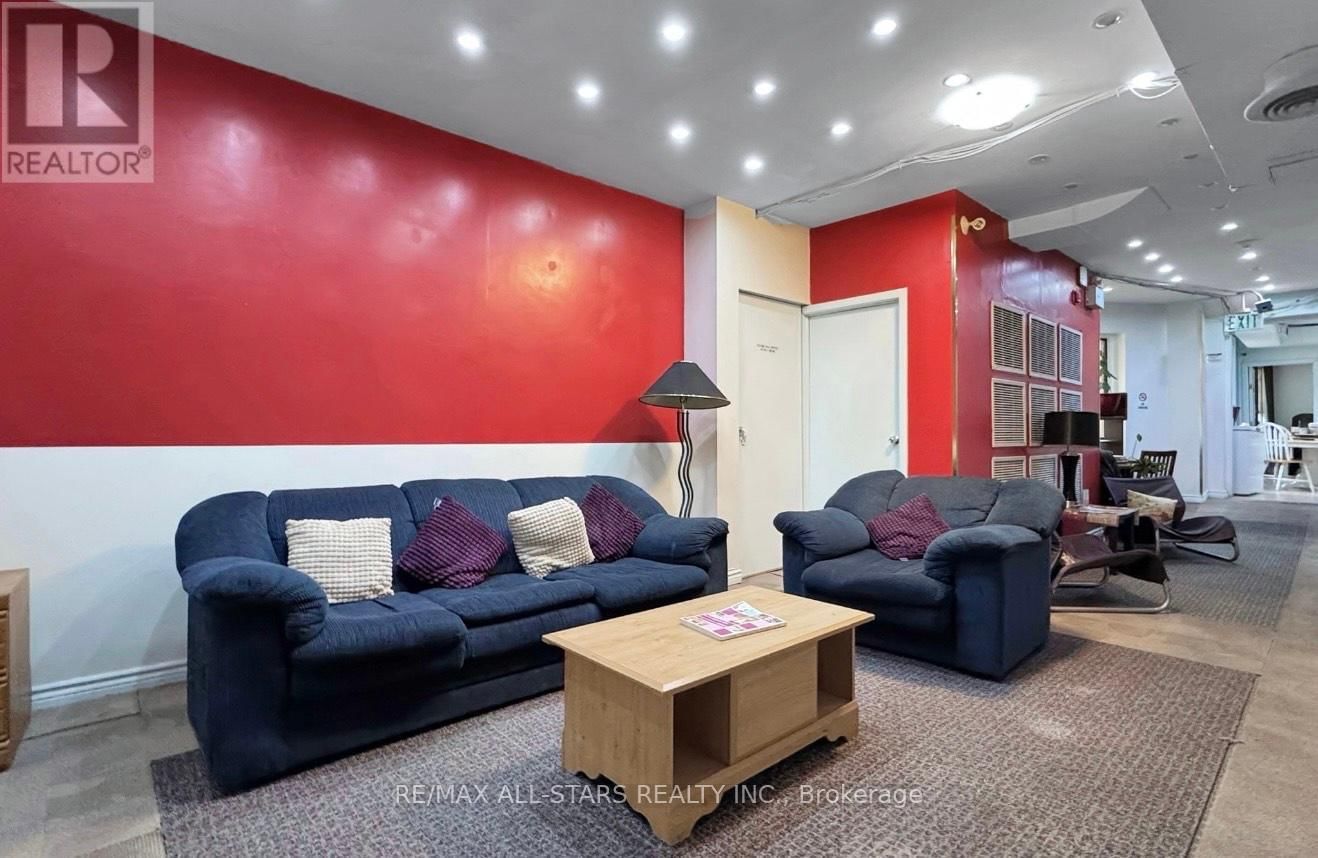 137 JARVIS STREET Image 8