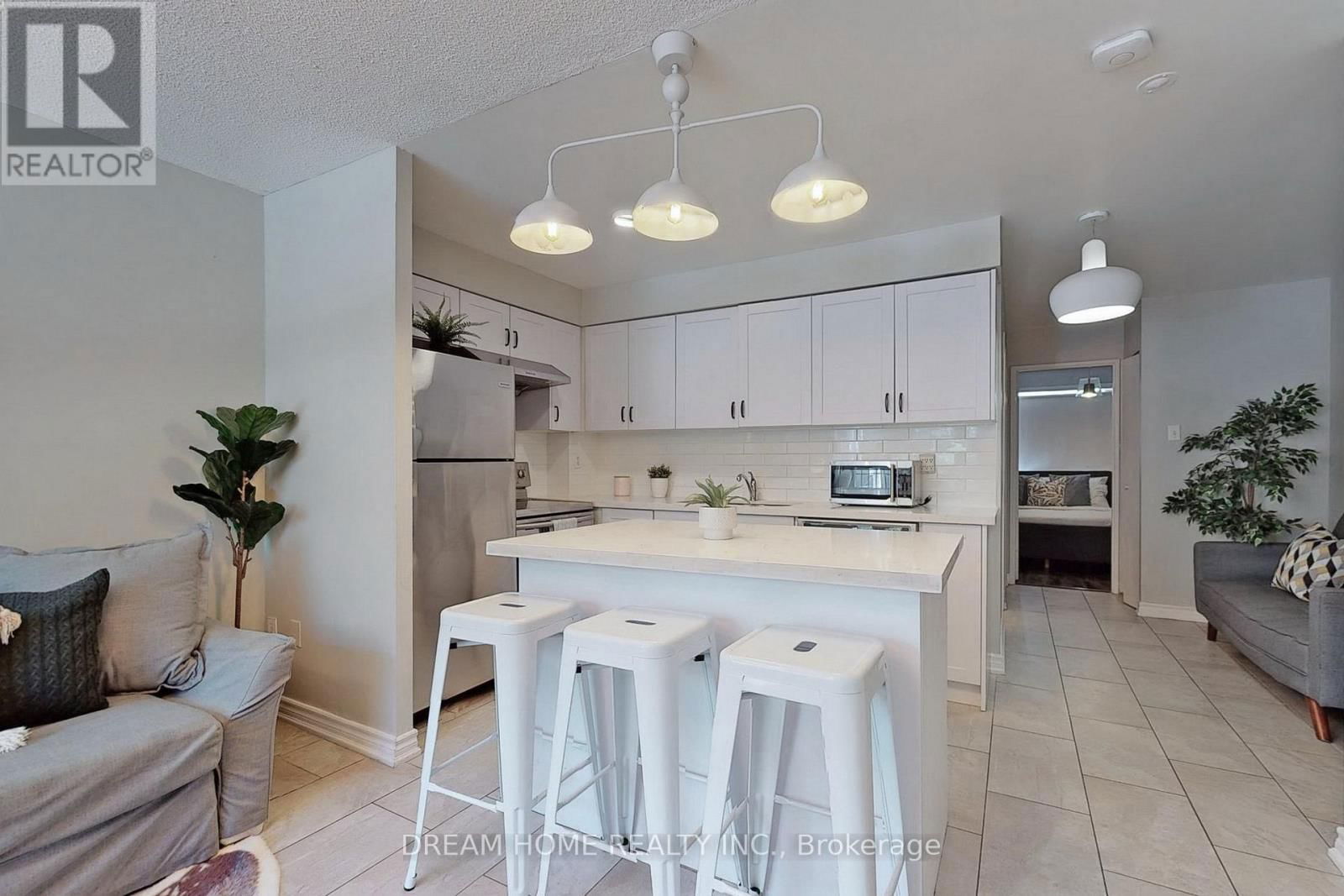 Apt B - 61 CAMERON STREET Image 6